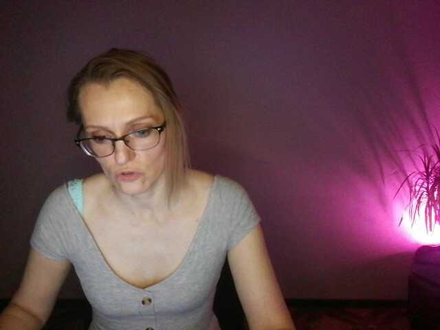 Broadcast screenshots SweetMilfa