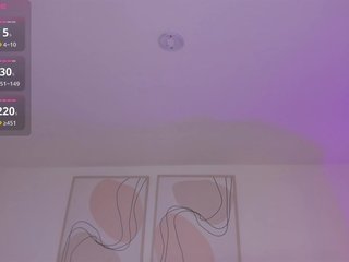 Erotic video chat NiaHolland