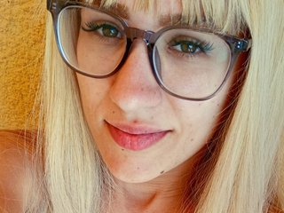 Erotic video chat NicoleIris