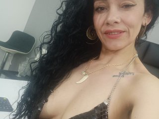 Erotic video chat NicoleMabel