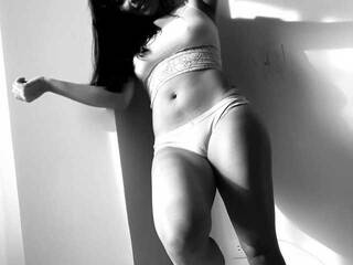 Erotic video chat NicoleRomero