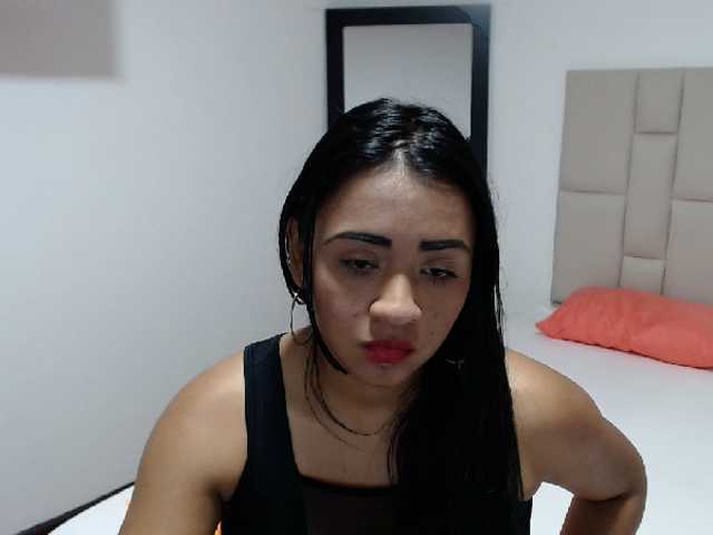 Broadcast screenshots Nicolle-Wayne