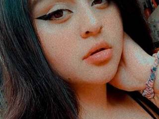 Erotic video chat Nicolle69