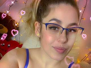 Erotic video chat NicollSweetXo