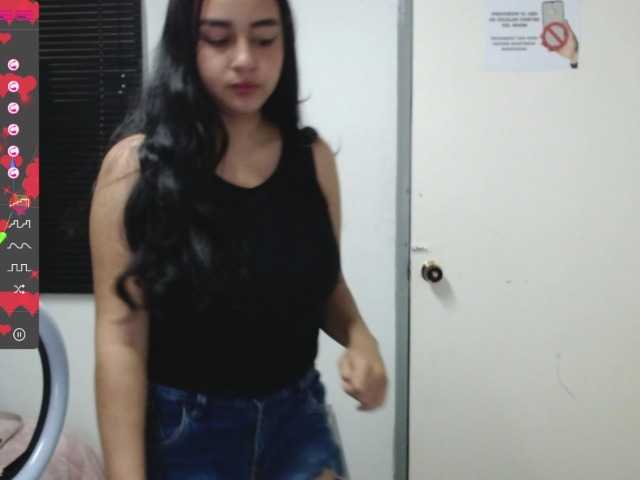 Broadcast screenshots nikki-tom