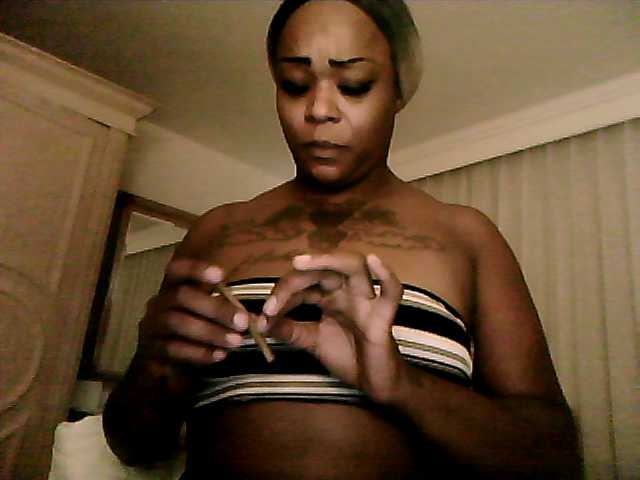 Broadcast screenshots nikkisplash