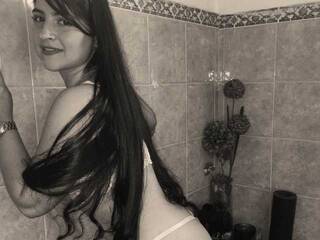 Erotic video chat NikolTanner