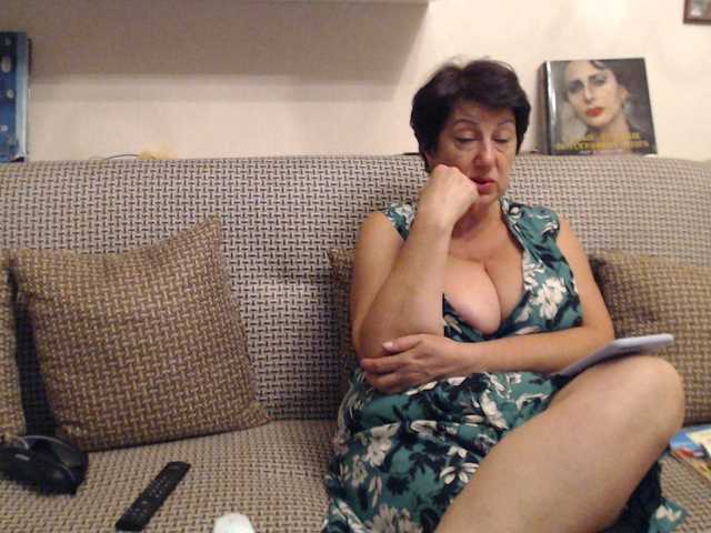 Photos NINA-RICCI CHEST in the general chat 200 tokens, or private..I don't go for ***ps.CAMERA only in private and full private