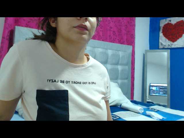 Broadcast screenshots ninahot23