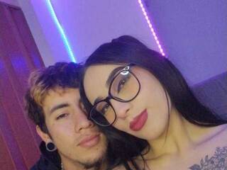 Erotic video chat NoahAndMegan