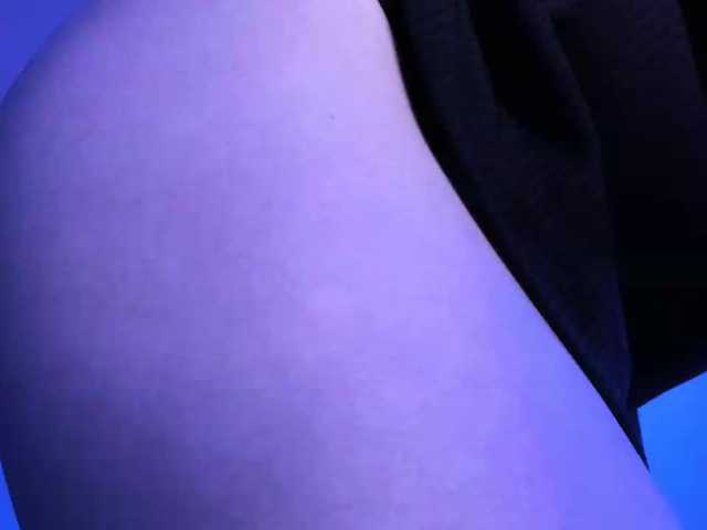 Broadcast screenshots -__-_-__-