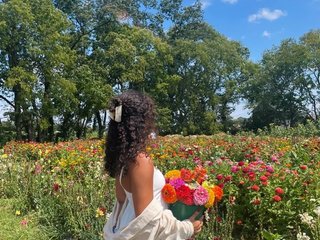 Erotic video chat Nylaa