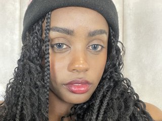 Erotic video chat NymzieLoren