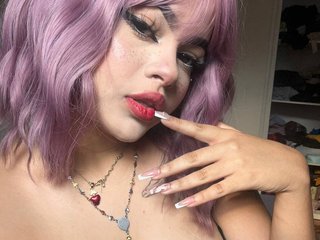 Erotic video chat OdetteMoreau