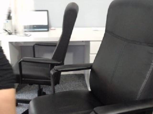 Broadcast screenshots OfficeSquirt