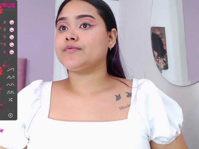 Broadcast screenshots OliviaGarcia