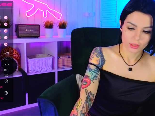 Broadcast screenshots Katherine_Moor
