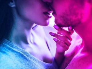 Erotic video chat OneLoveSexEee