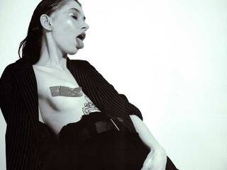 Erotic video chat Pandiora