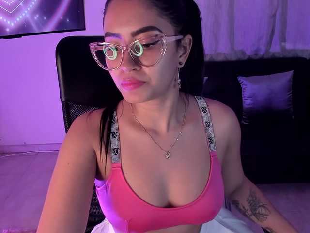 Broadcast screenshots PaulinaBelush