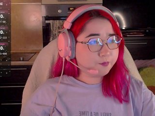 Erotic video chat peach-girl