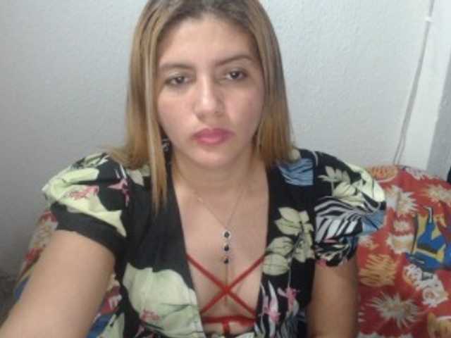 Broadcast screenshots penelopeeswee