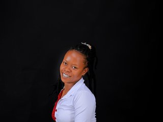 Erotic video chat Petite-mpenzi
