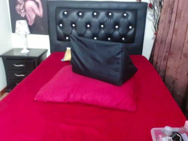 Broadcast screenshots PetiteCute