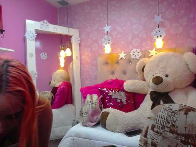 Broadcast screenshots PetiteeMellea