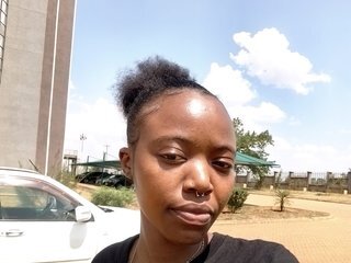 Erotic video chat PetiteLiza