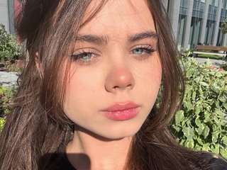 Erotic video chat PinkiRay