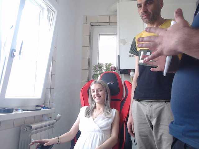 Broadcast screenshots play3fun