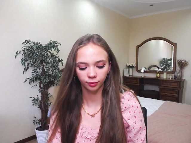 Broadcast screenshots Playfulkitten