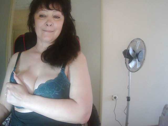 Photos poli0107 LOVENSE ON from 2 tokensPRIVATE GROUP CHAT . SPYPM 20 tokcam2cam in spy