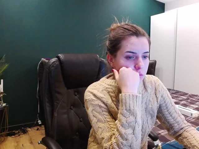 Broadcast screenshots PolinaPrada