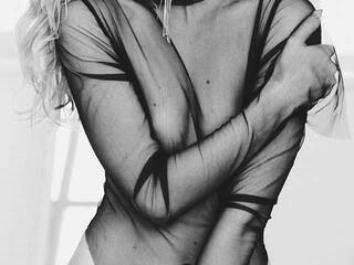 Erotic video chat -Polly-