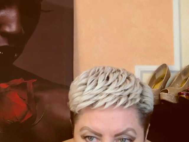 Broadcast screenshots PoshLadyx