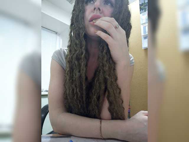 Broadcast screenshots prelesttt