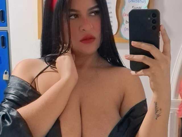 Photo of the profile Pretty-BigBoobs