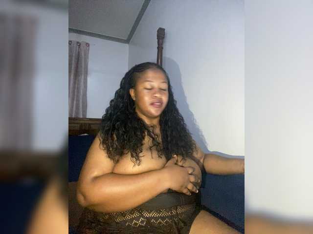 Broadcast screenshots Pretty-Ebony