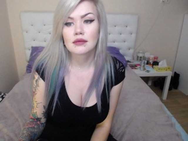 Broadcast screenshots PrettyandNaug