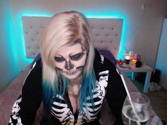 Broadcast screenshots PrettyandNaug