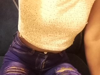 Erotic video chat Prettybii