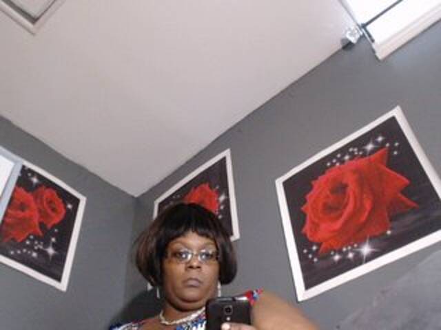 Broadcast screenshots PrettyBlacc