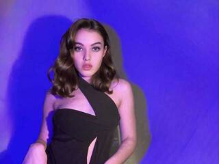 Erotic video chat PrettyJuna