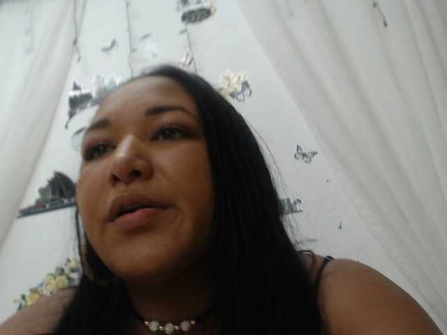 Broadcast screenshots prettykarla