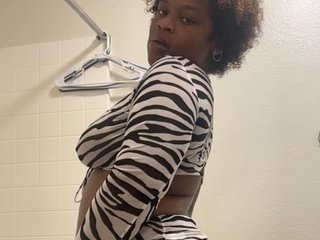 Erotic video chat prettynthick12