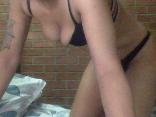 Photos Prettythang shower me tkn will go wild for you 2t0 10 tkns moan for 2 sec 10 2 20 2tkns for 5sec 25 to 35tkns for 10 sec twerk 20 tkns pussy fingering 30 tkns gagging 40 tokens