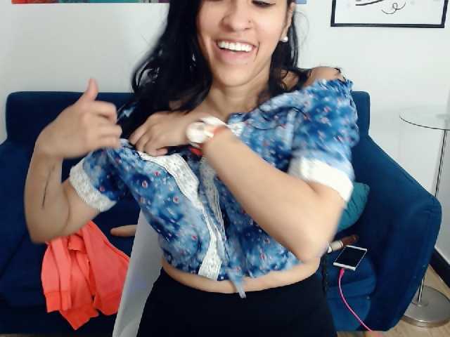 Broadcast screenshots pretybrunett