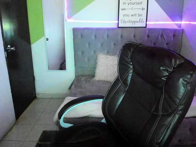 Broadcast screenshots Princesqueen